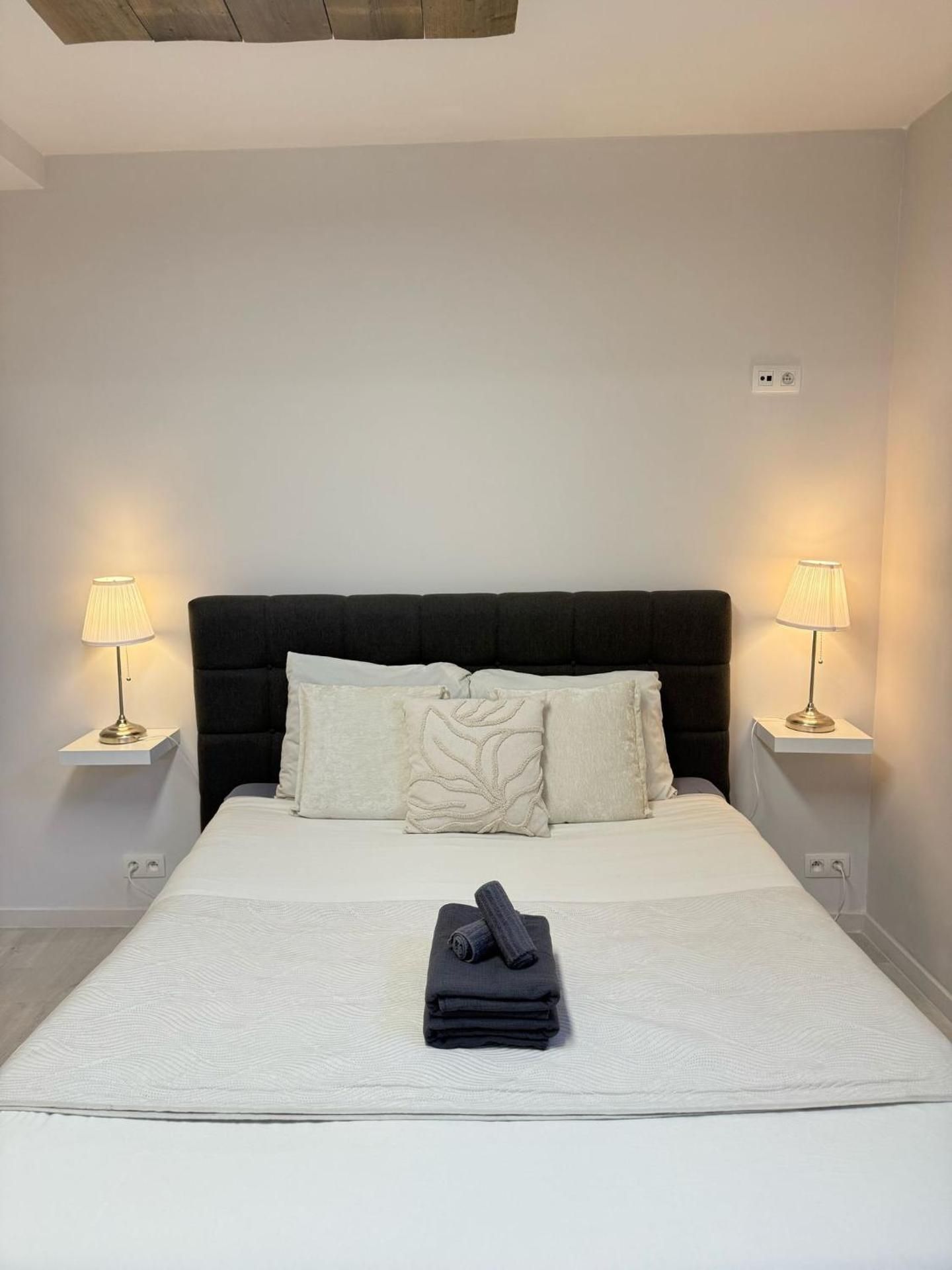 Double Room with Private External Bathroom