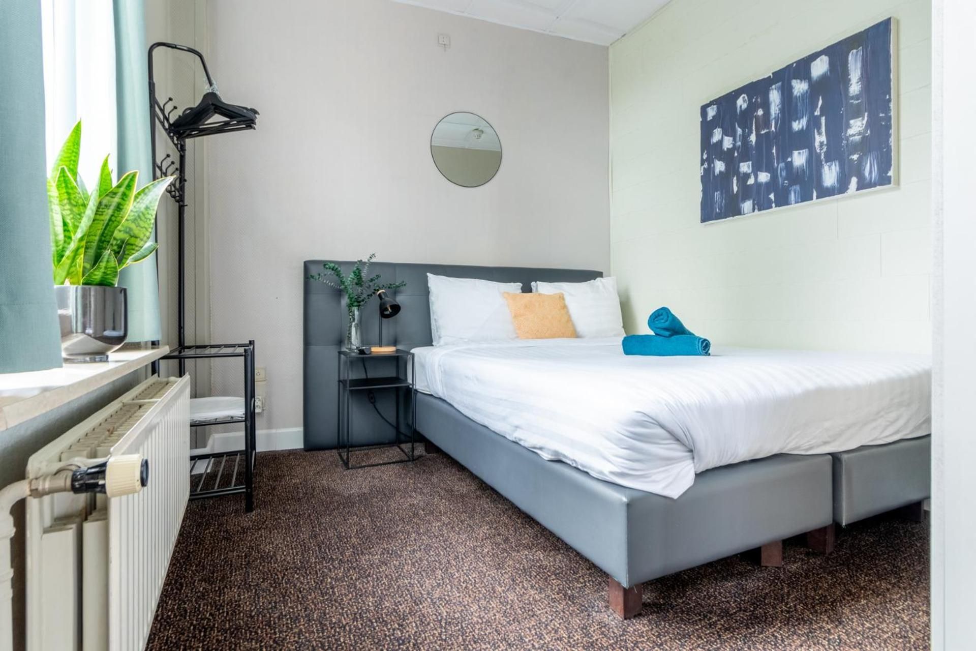 Quadruple Room with Private Bathroom