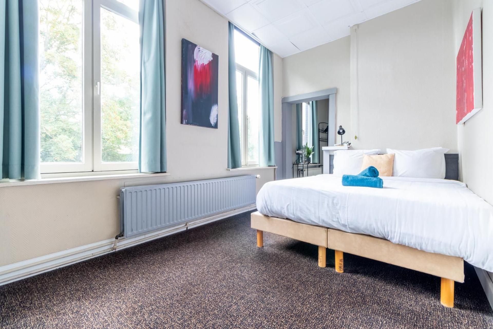 Quadruple Room with Private Bathroom