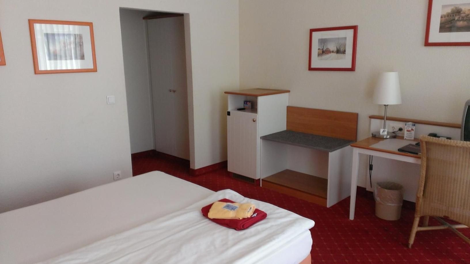 Double Room with Private External Bathroom