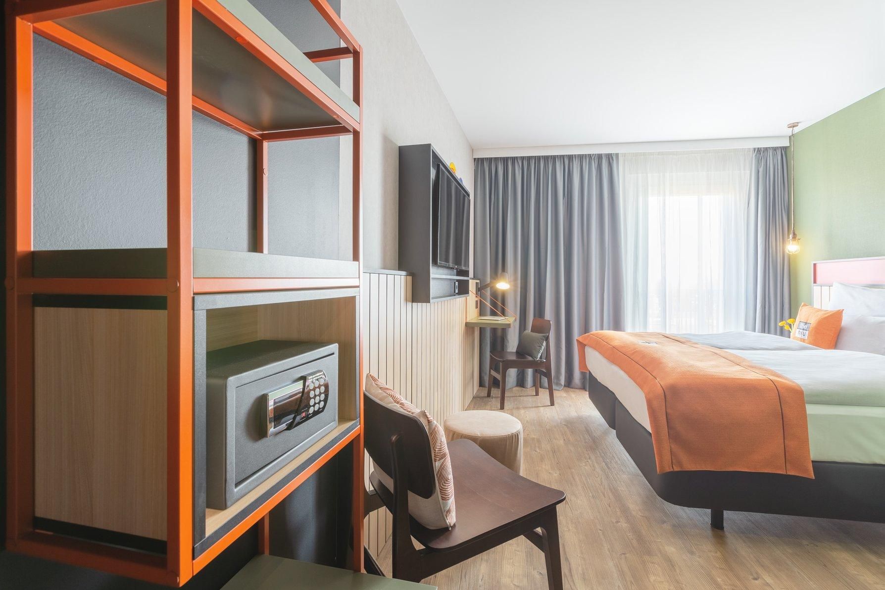 Holiday Inn – the niu, Amity Potsdam By IHG 1 Queen Standard 2