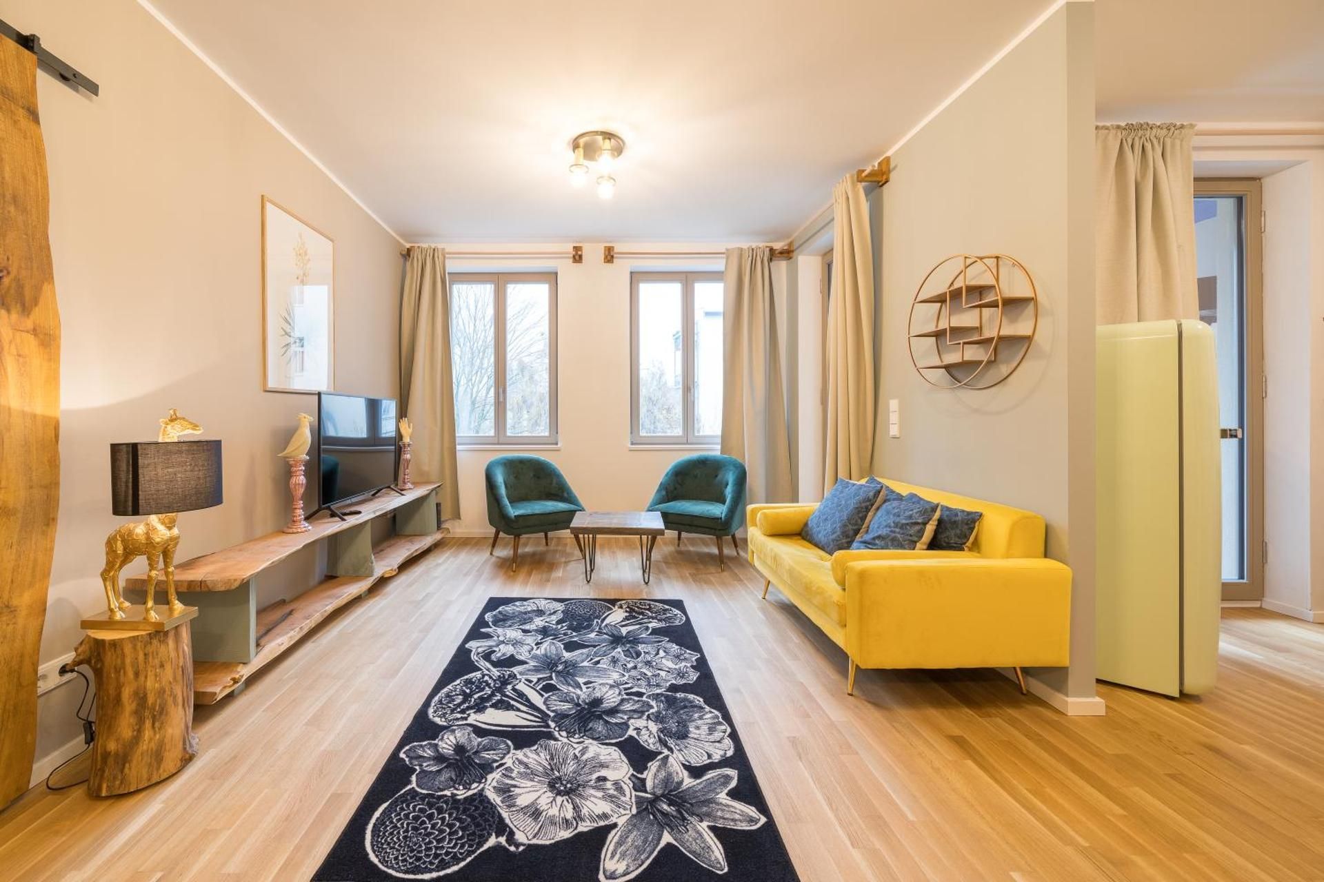 One-Bedroom Apartment