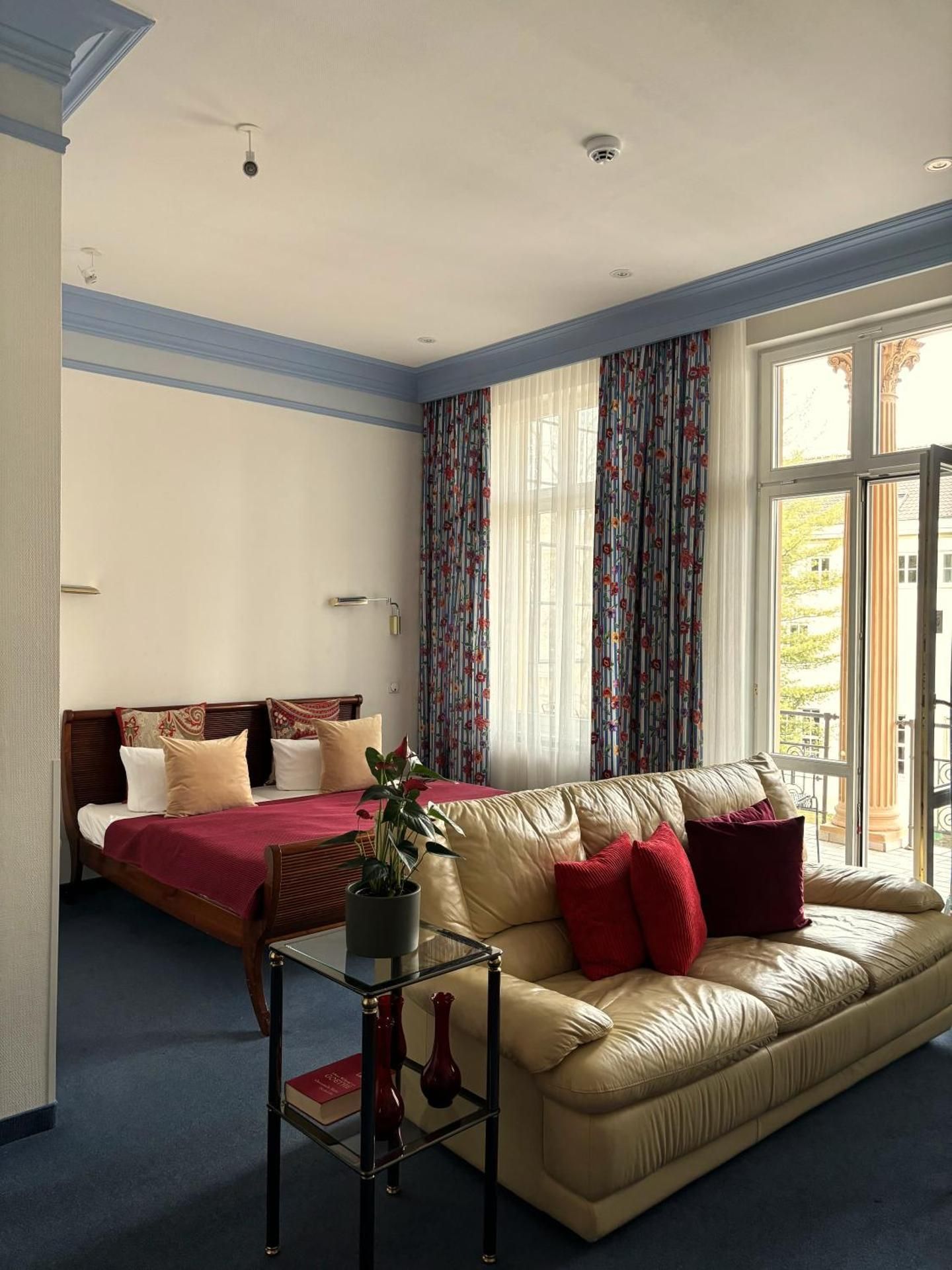 Junior Suite with Balcony