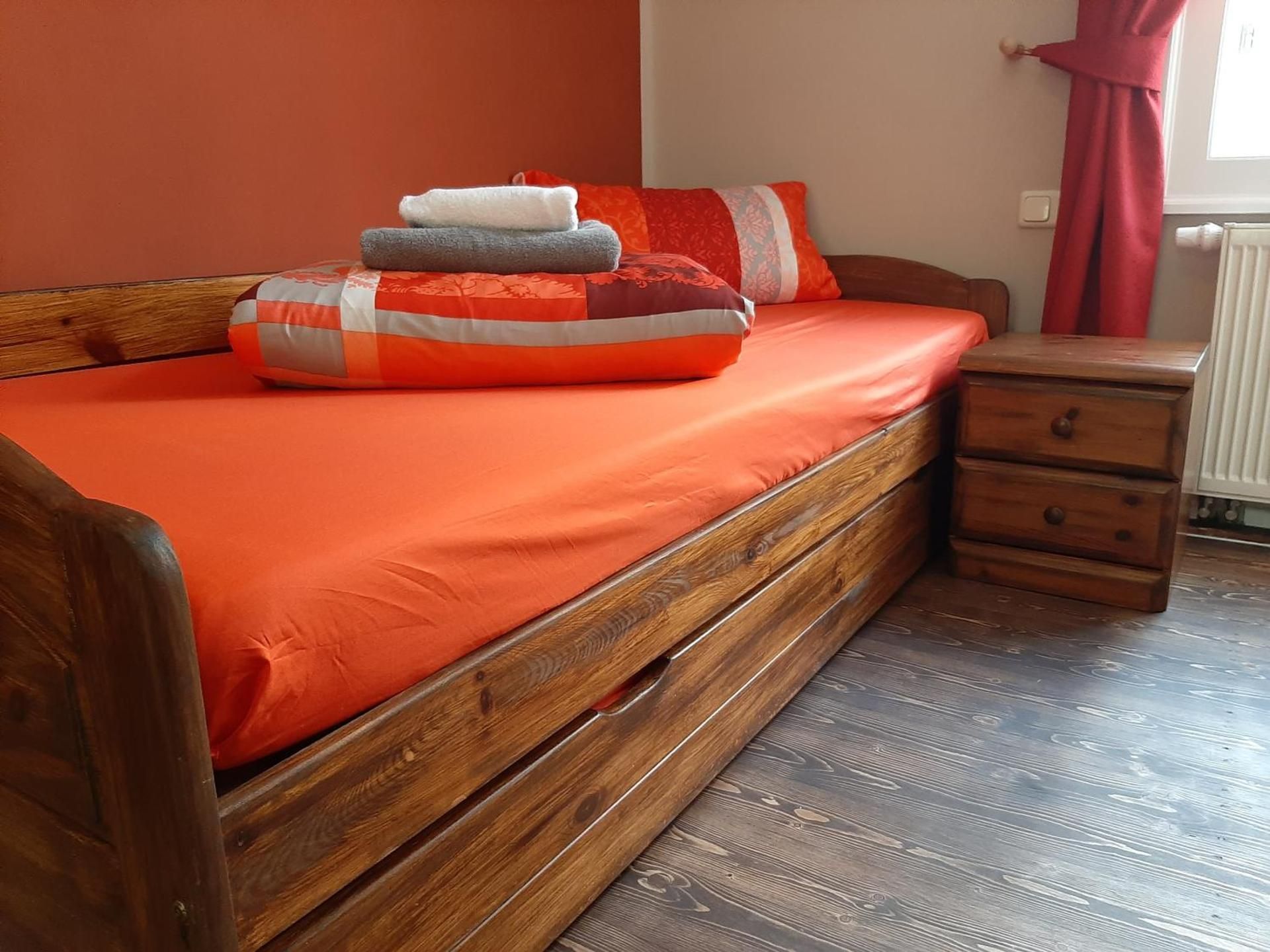 Single Room with Private External Bathroom