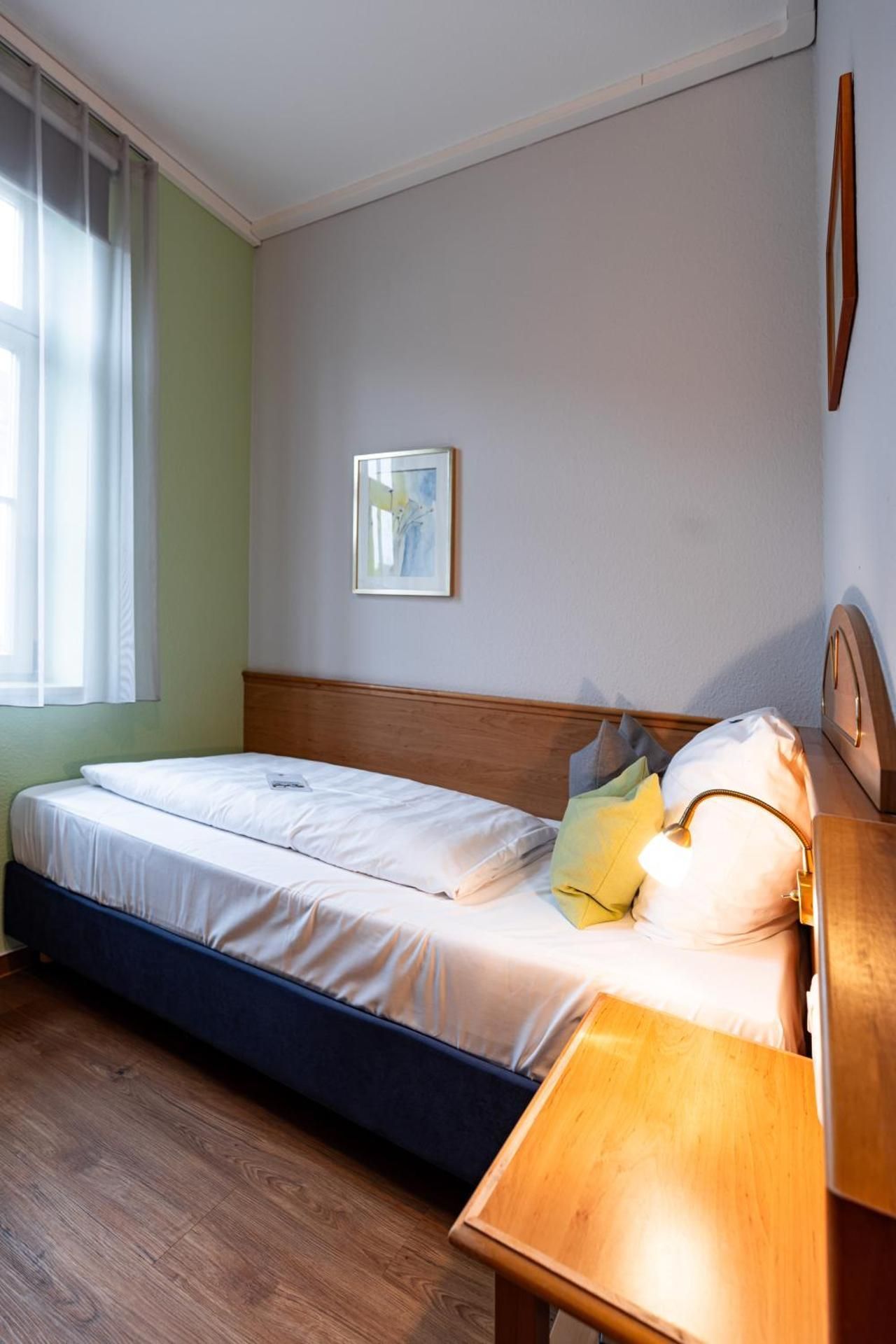 Economy Single Room
