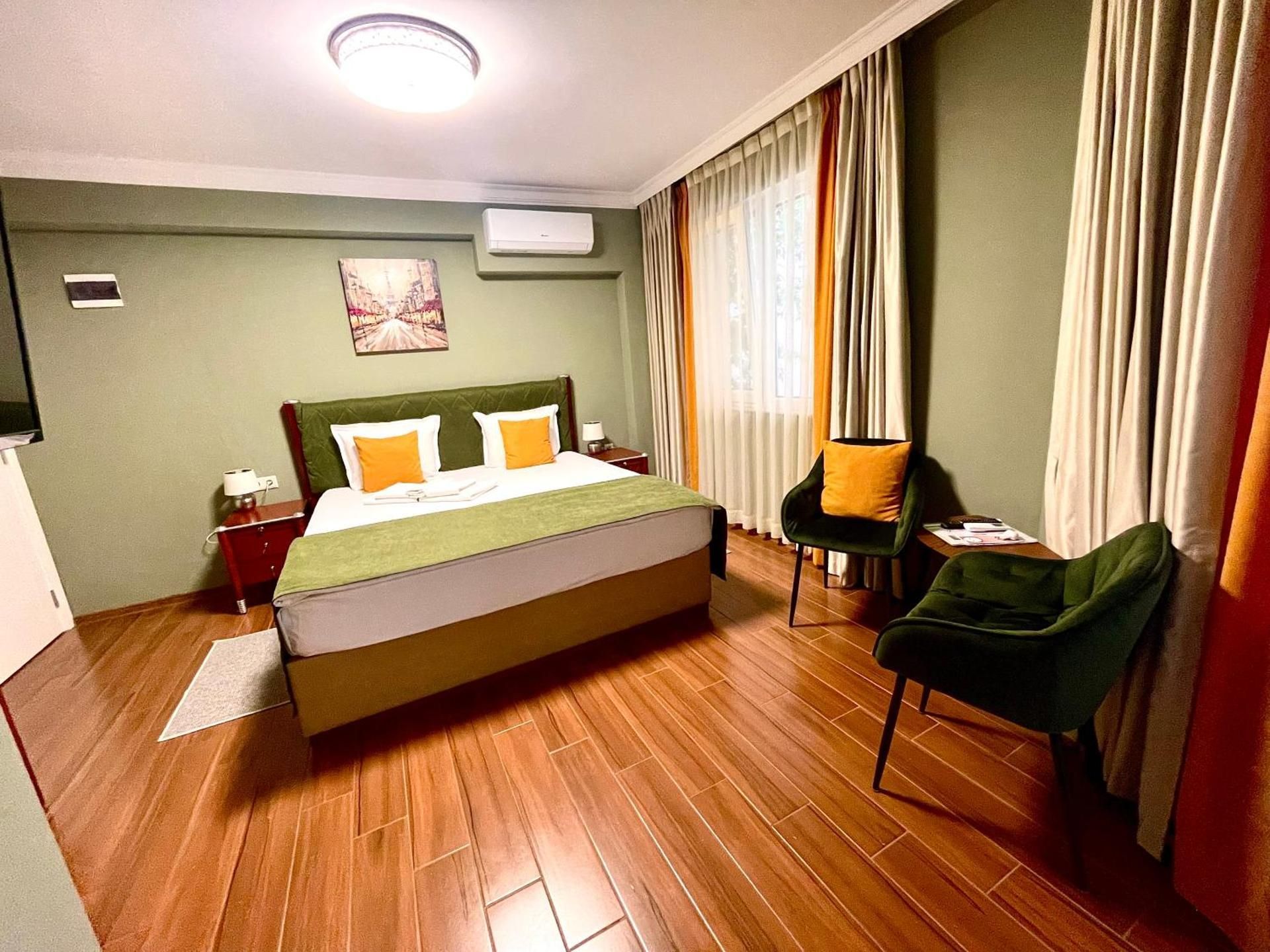 Superior King Room