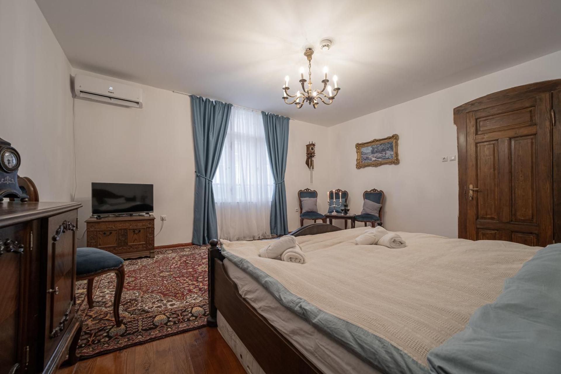 Large Double Room