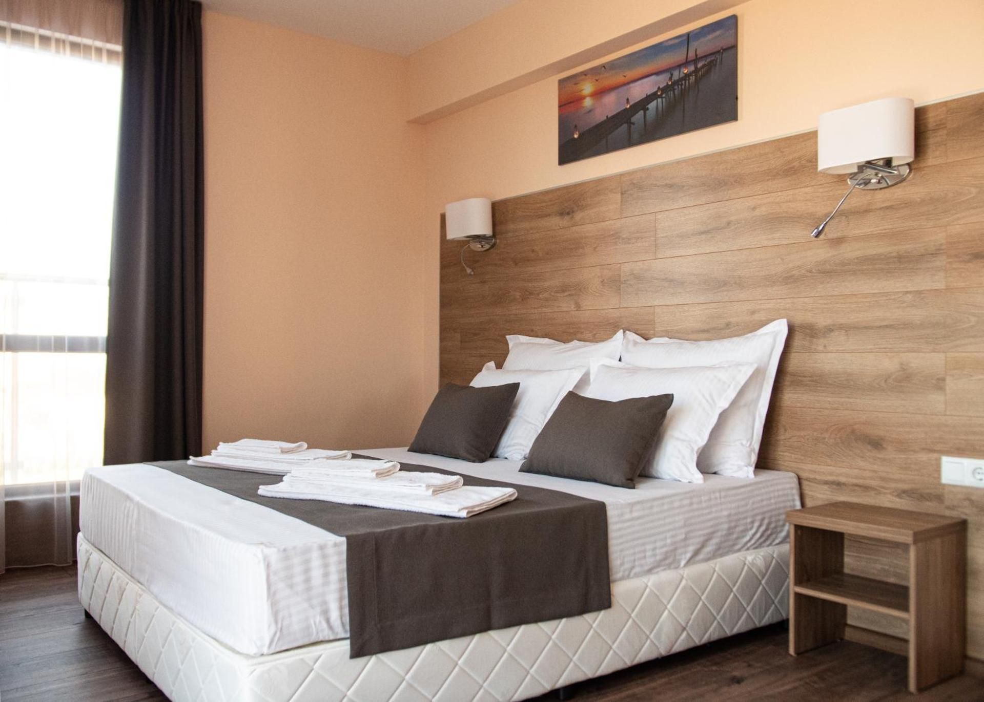 Deluxe Double Room with Pool View