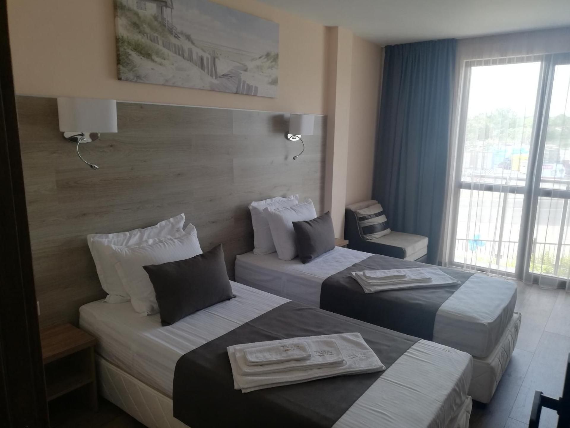 Deluxe Twin Room