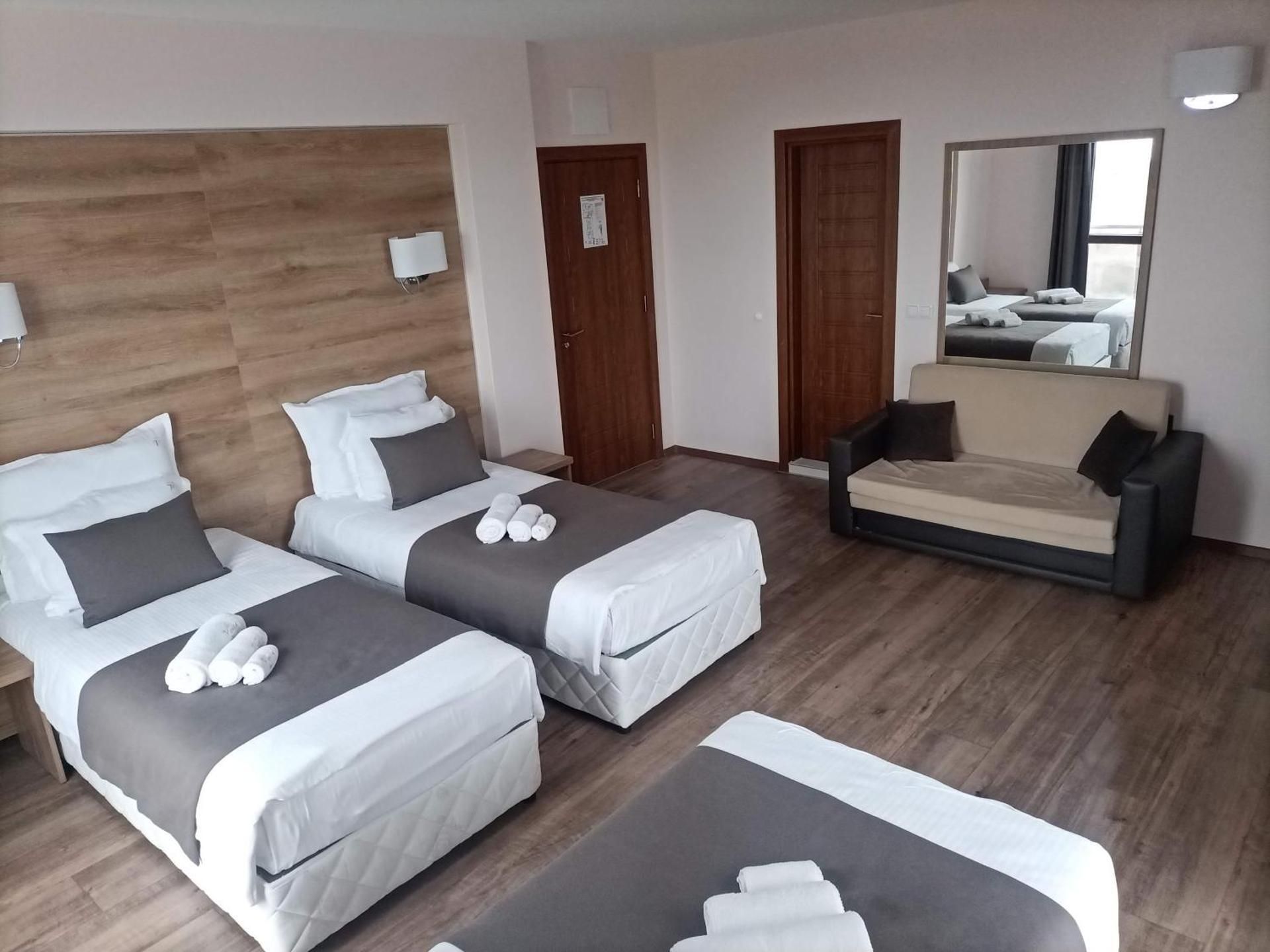 Deluxe Quadruple Room