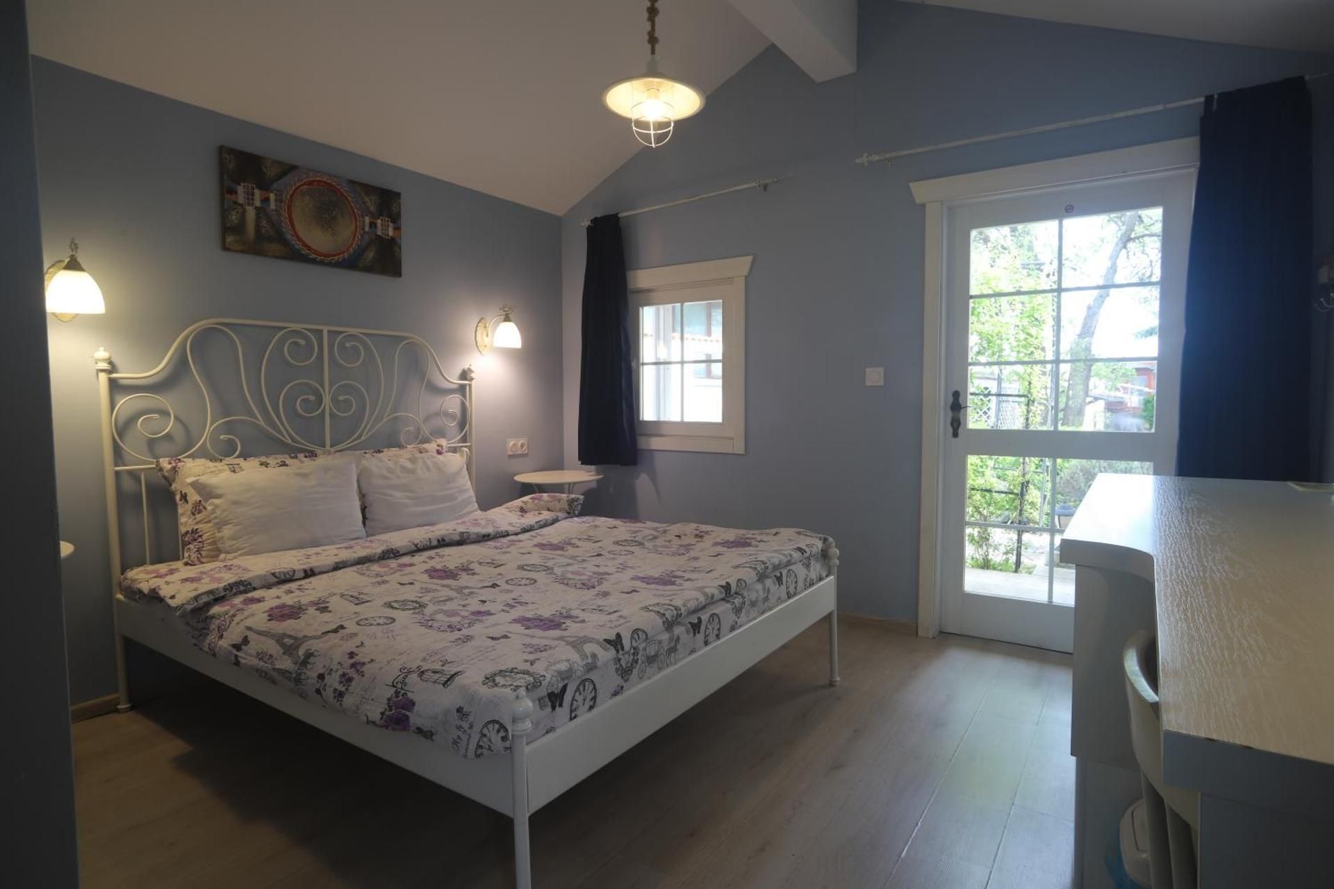 One-Bedroom Chalet
