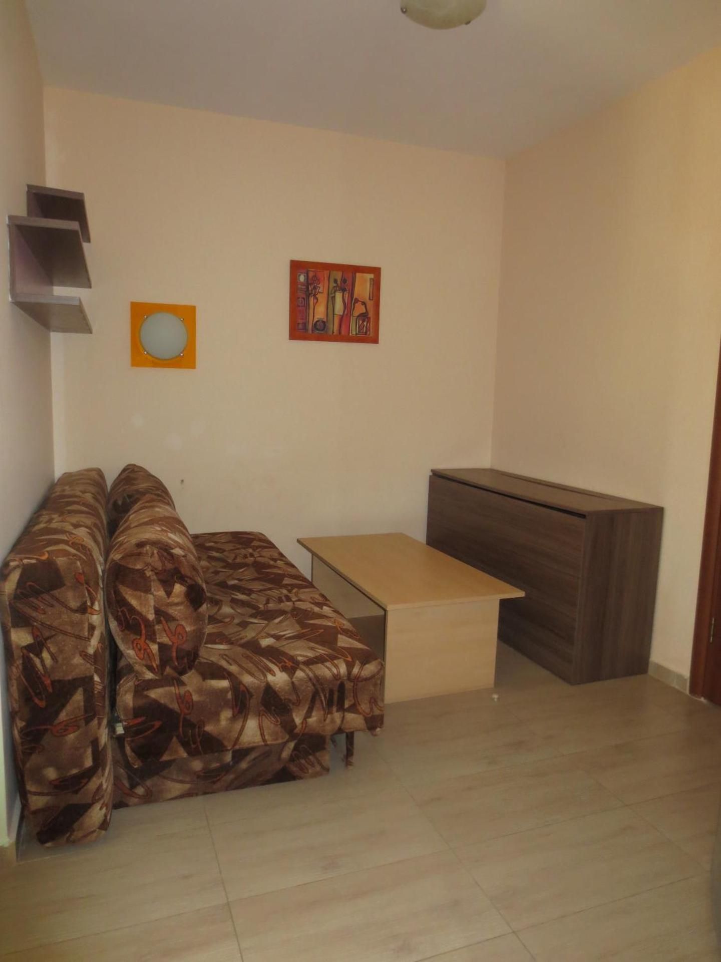 King Studio with Sofa Bed