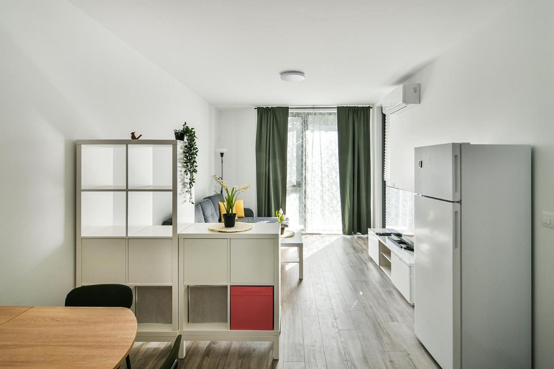 Deluxe One-Bedroom Apartment with Garden View