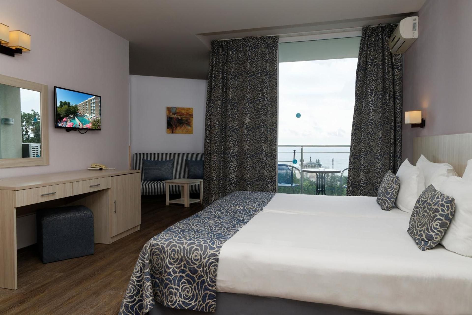 Superior Twin Room with Sea View