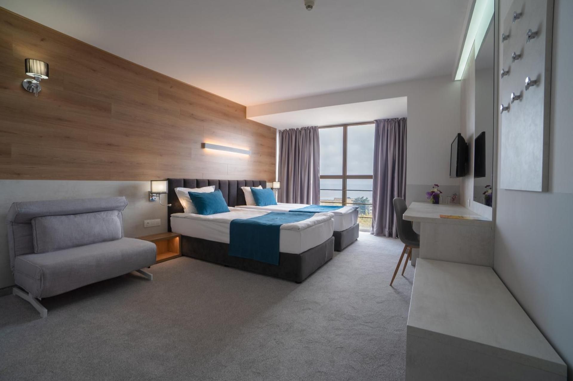 Double or Twin Room with Balcony and Park View