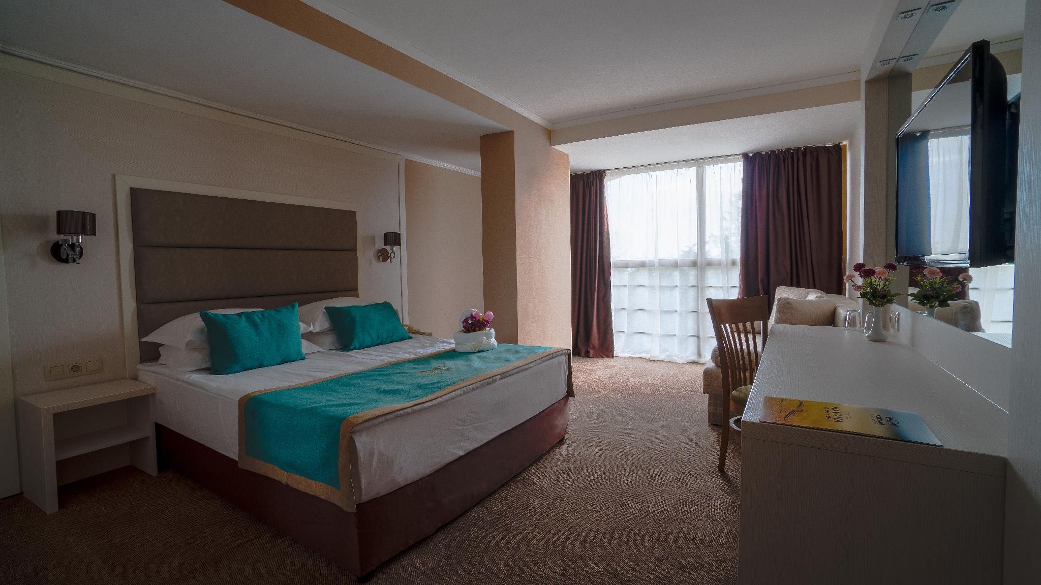 Economy Room (MR)