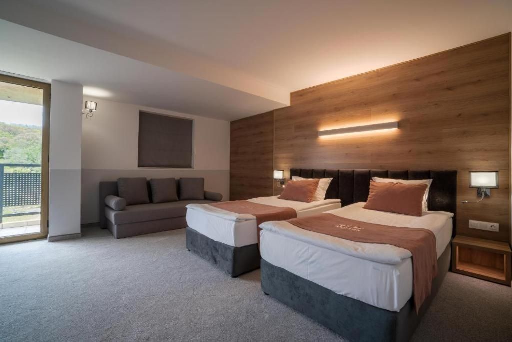 Double or Twin Room with Balcony and Park View (2 Adults + 2 Children)
