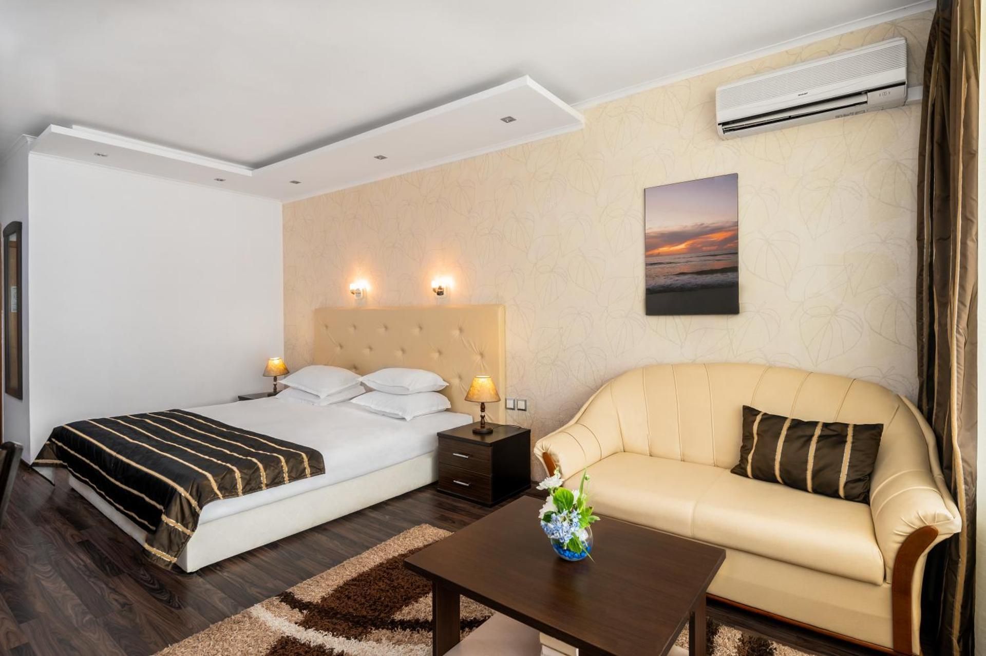 Double Room with Garden View