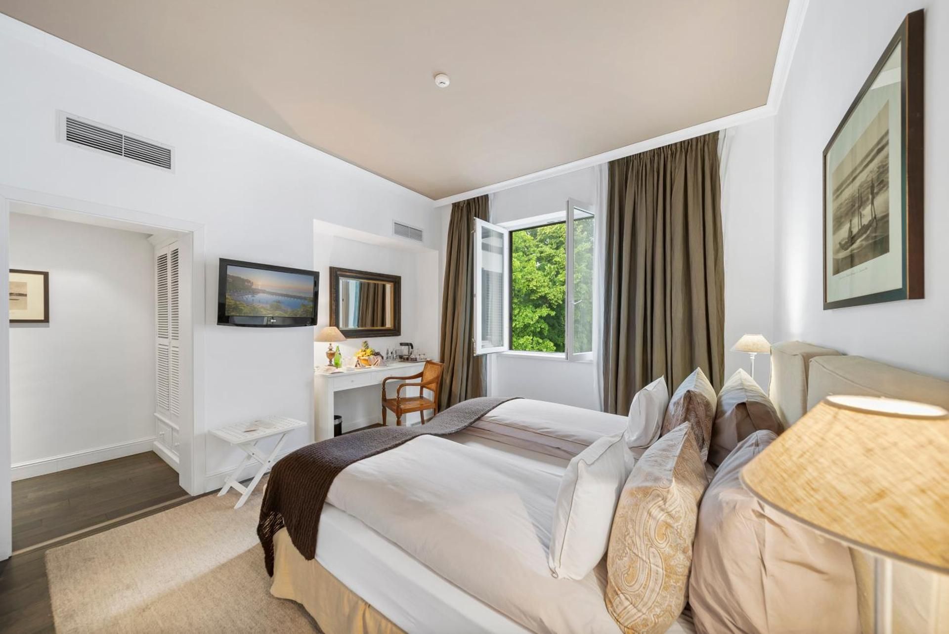 Double Room with Park View