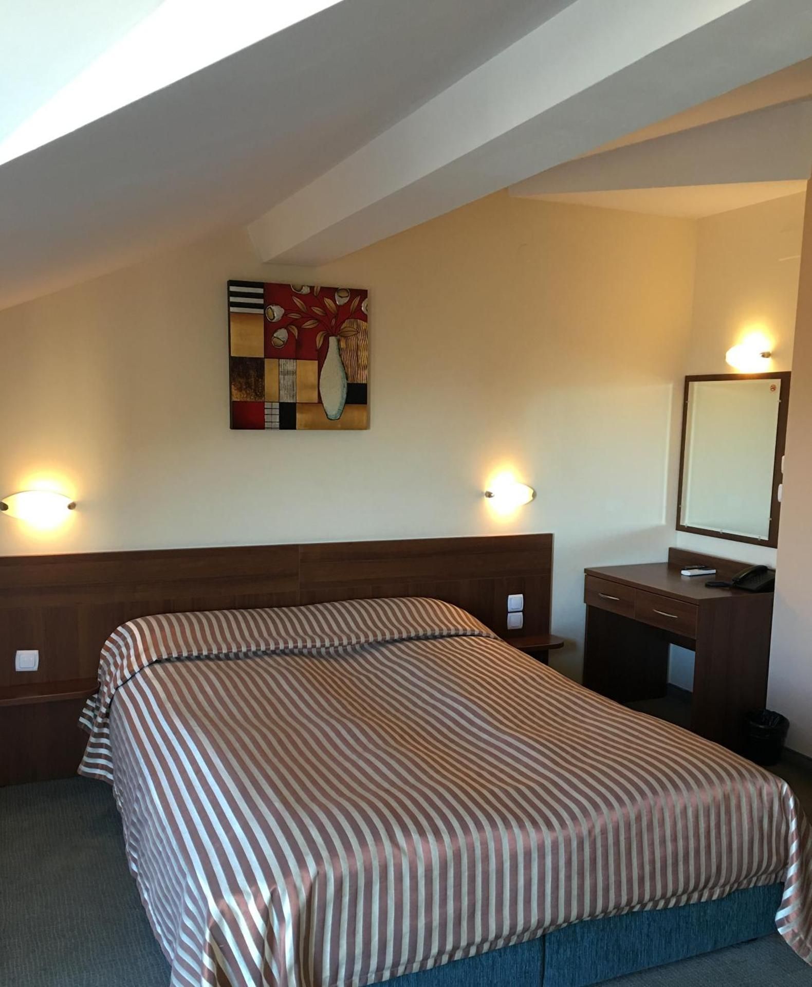 Studio with Sea View (3 Adults)
