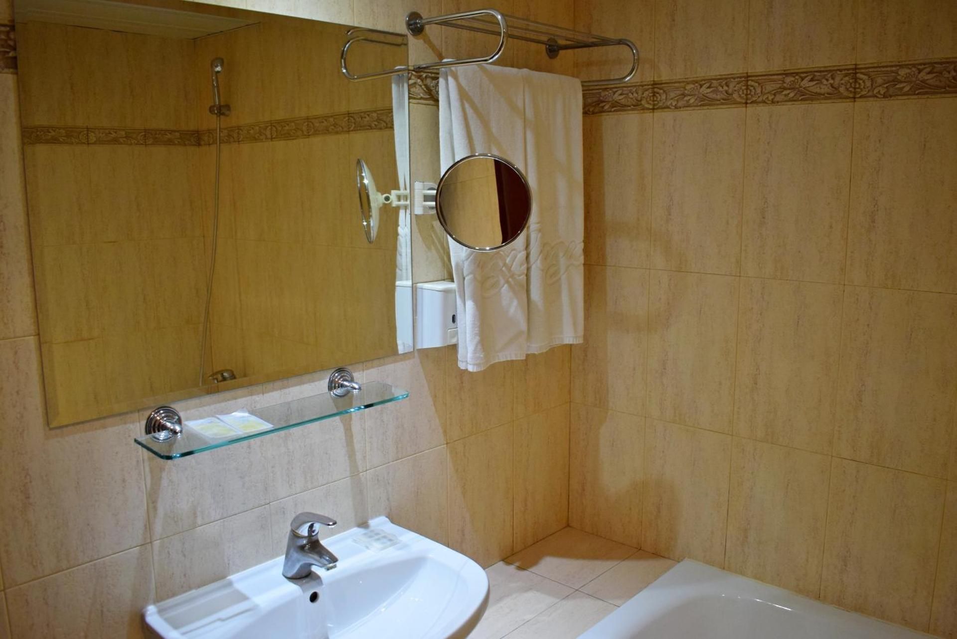 Apartment with Sea View (2 Adults + 2 Children)