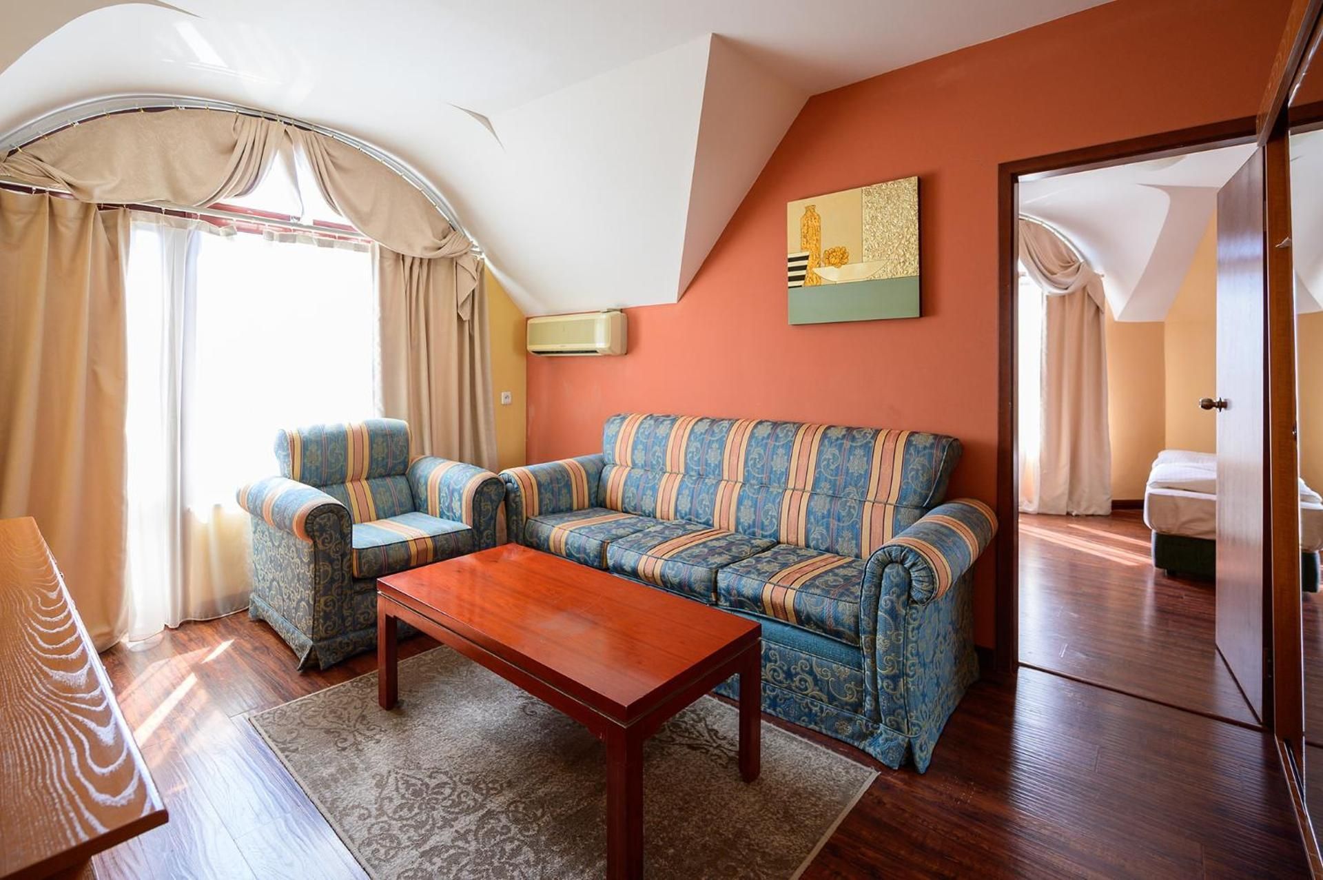 Apartment with Sea View (2 Adults + 2 Children)