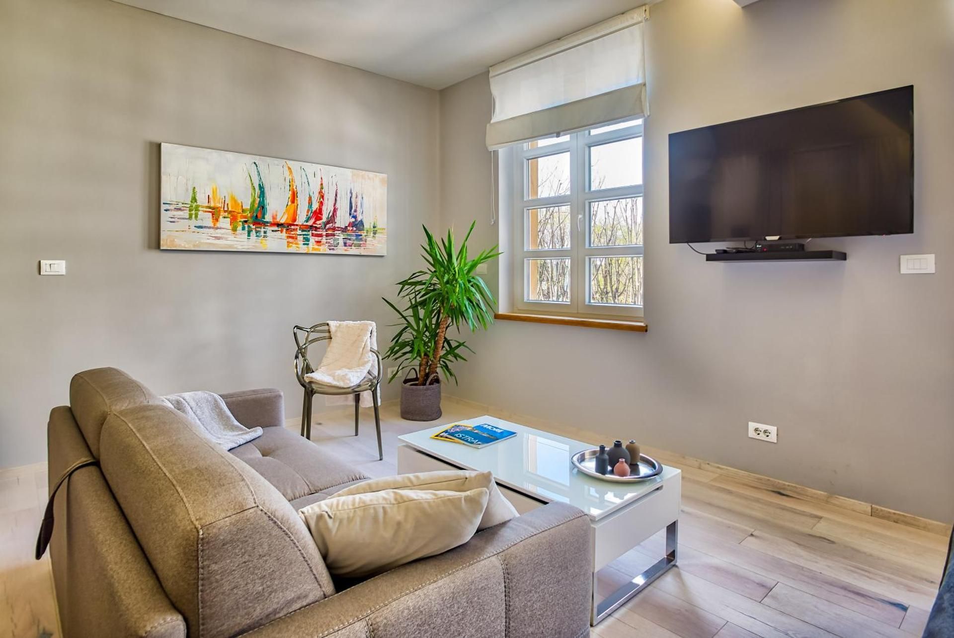 Studio Apartment