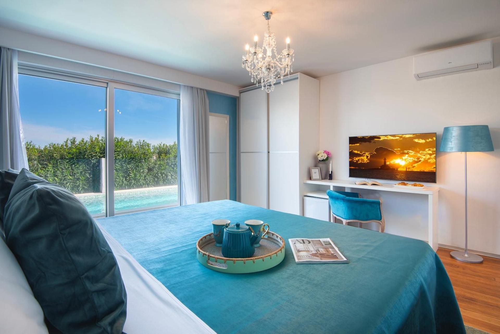 King Room with Pool View
