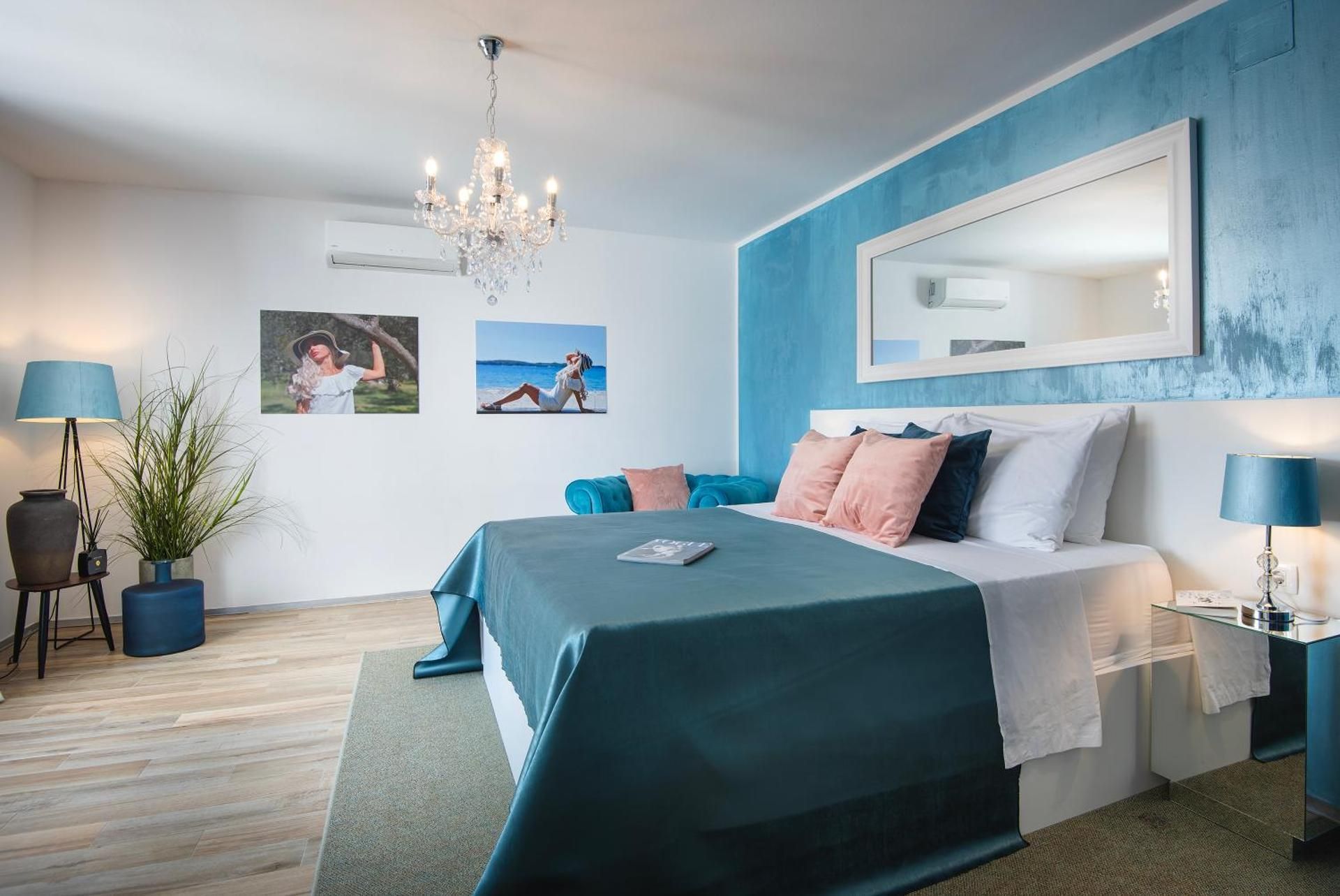 Large Double Room
