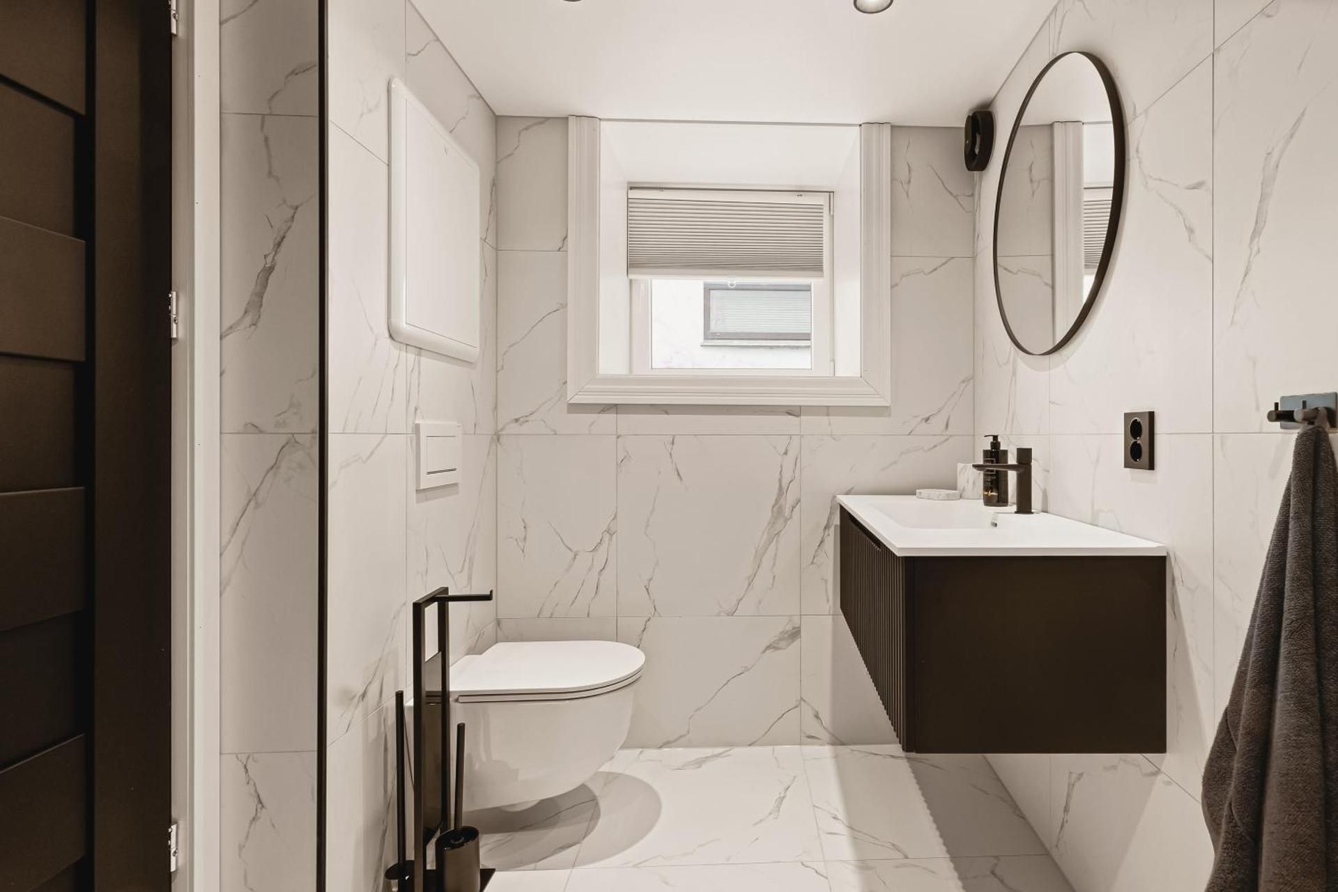 Apartment - Split Level