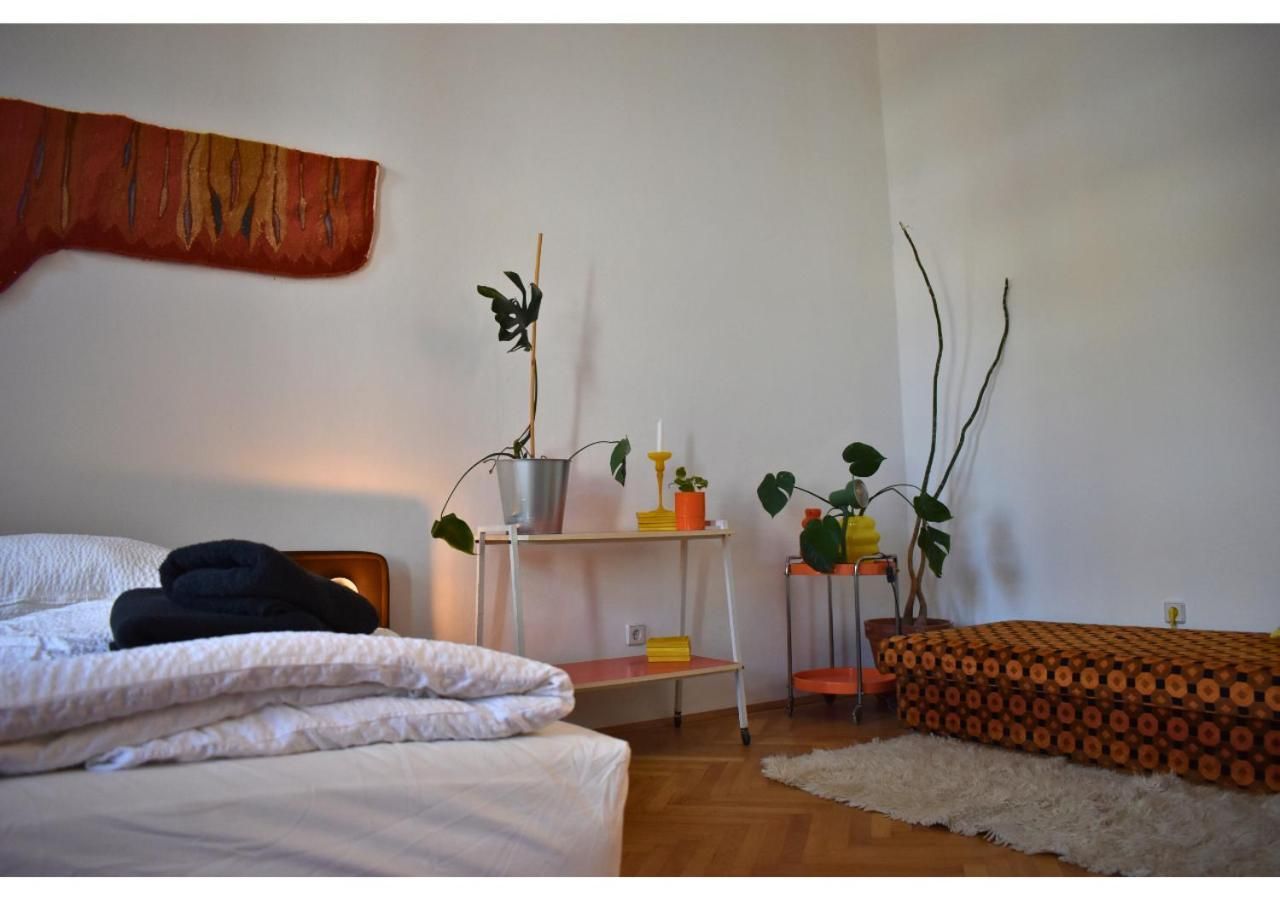 Triple Room with Shared Bathroom