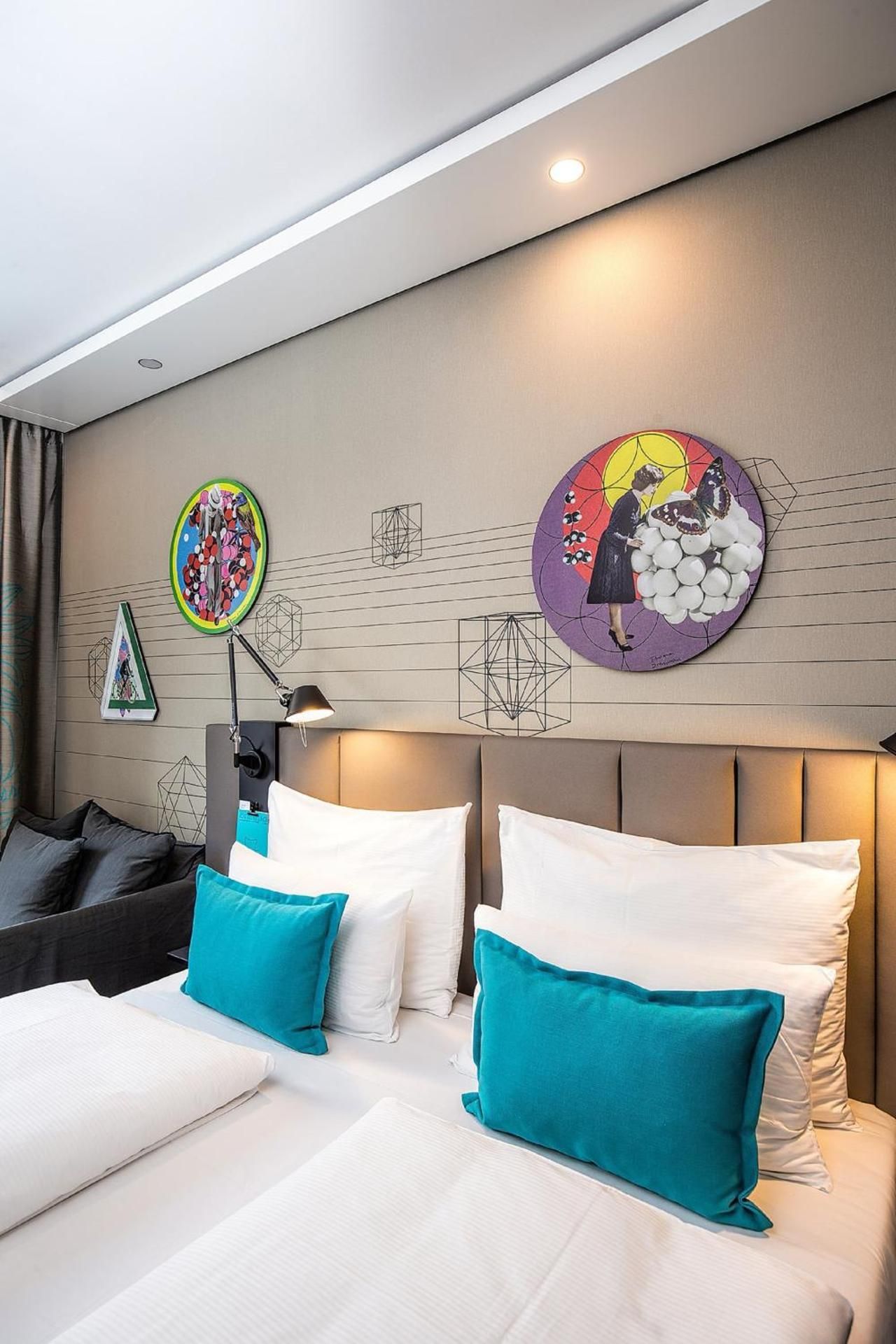Standard Queen Room