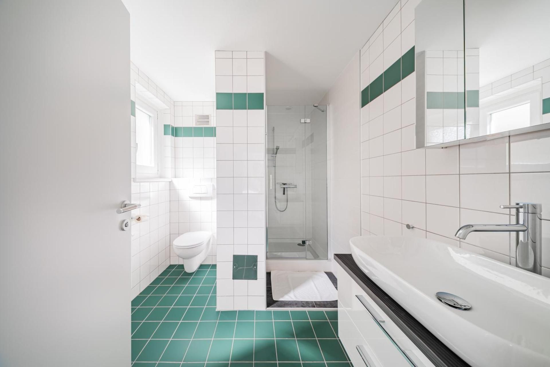 Deluxe One-Bedroom Apartment with Garden View