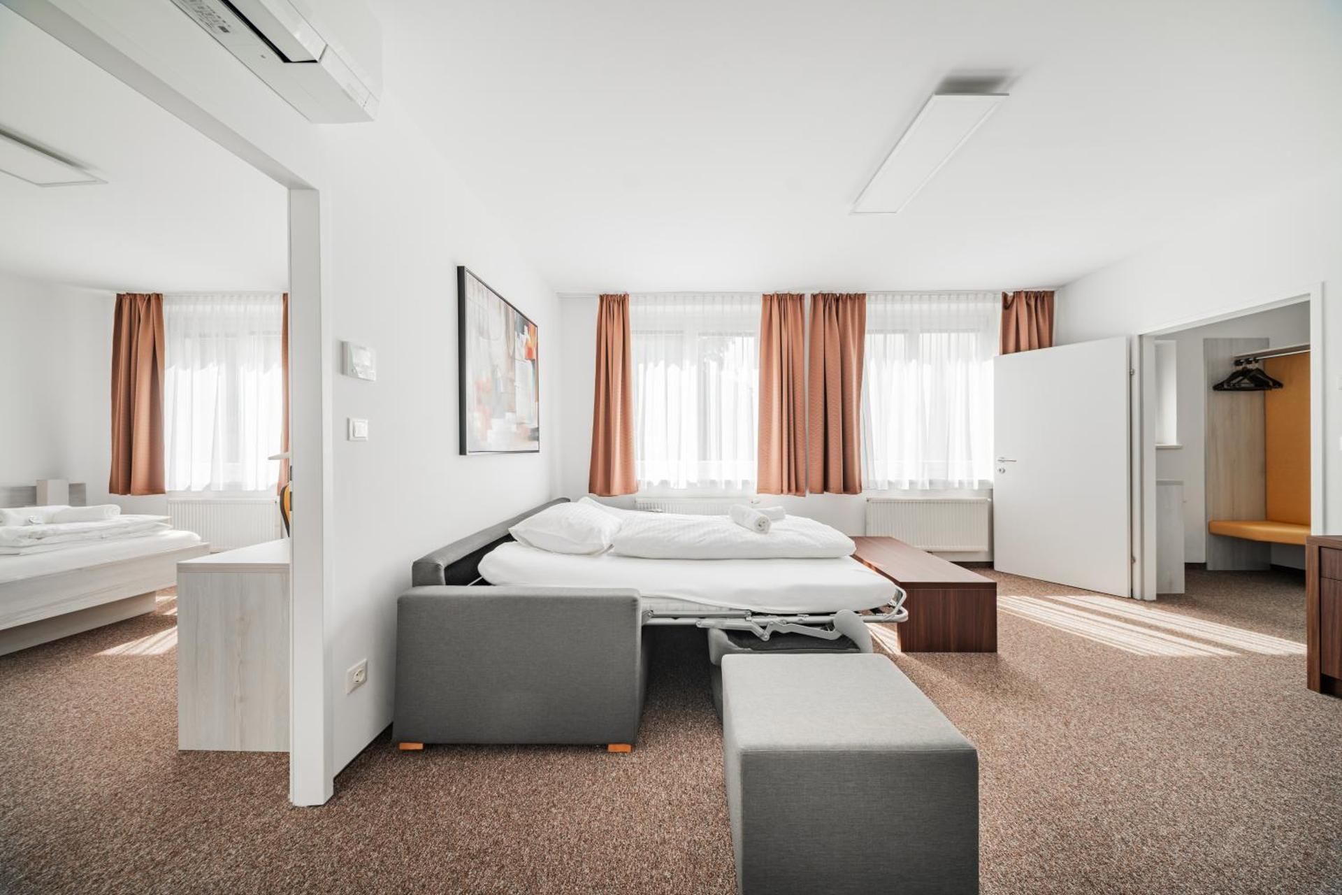 Deluxe One-Bedroom Apartment with Garden View