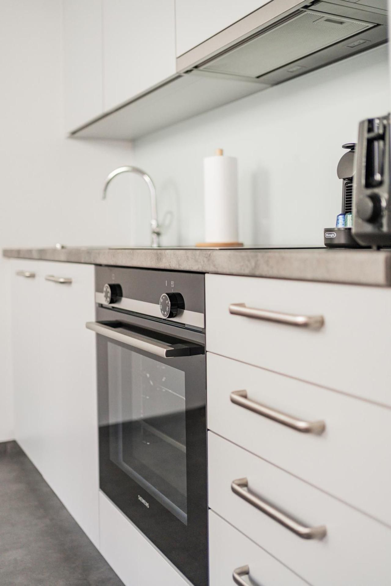 Superior One-Bedroom Apartment
