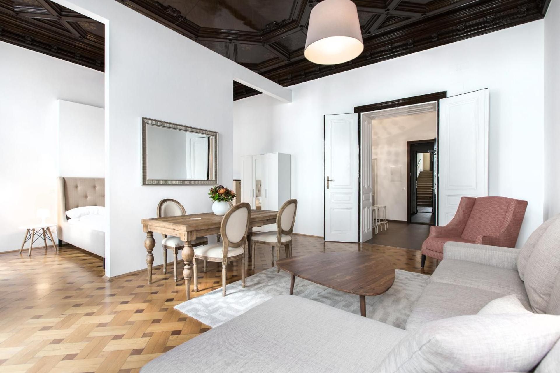 Deluxe Studio Apartment No. 15B