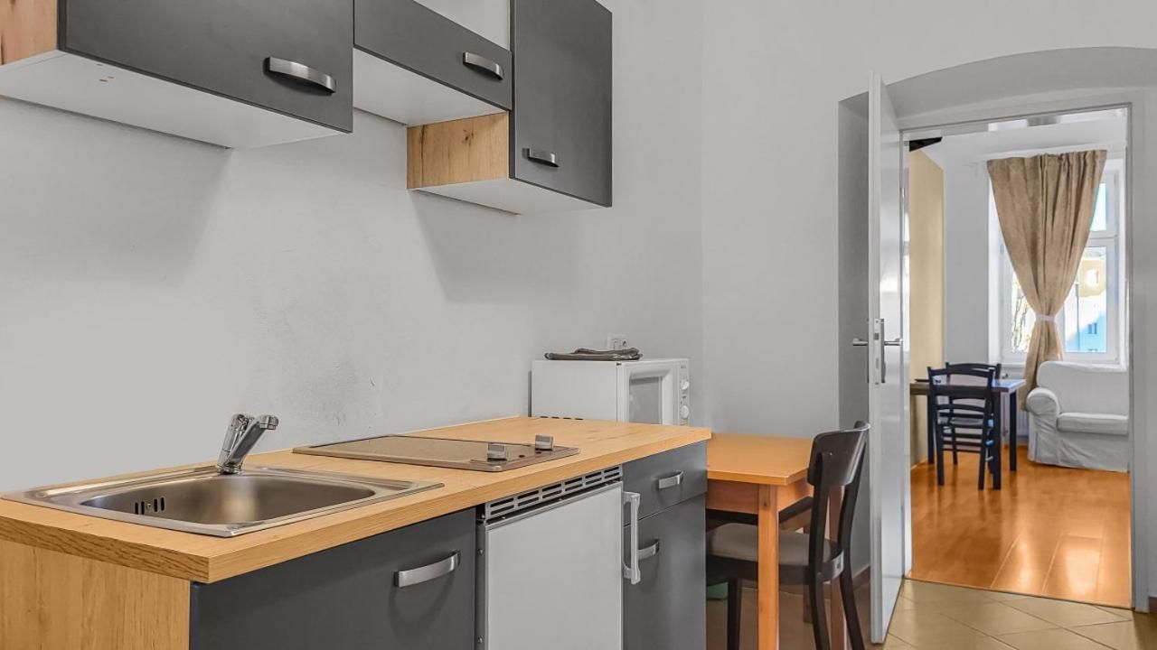 Adalbert Apartments