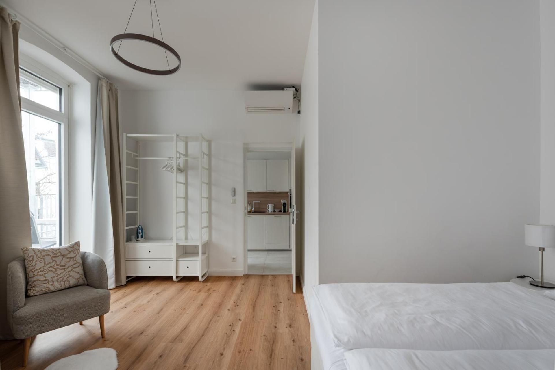 Apartment, Balcony