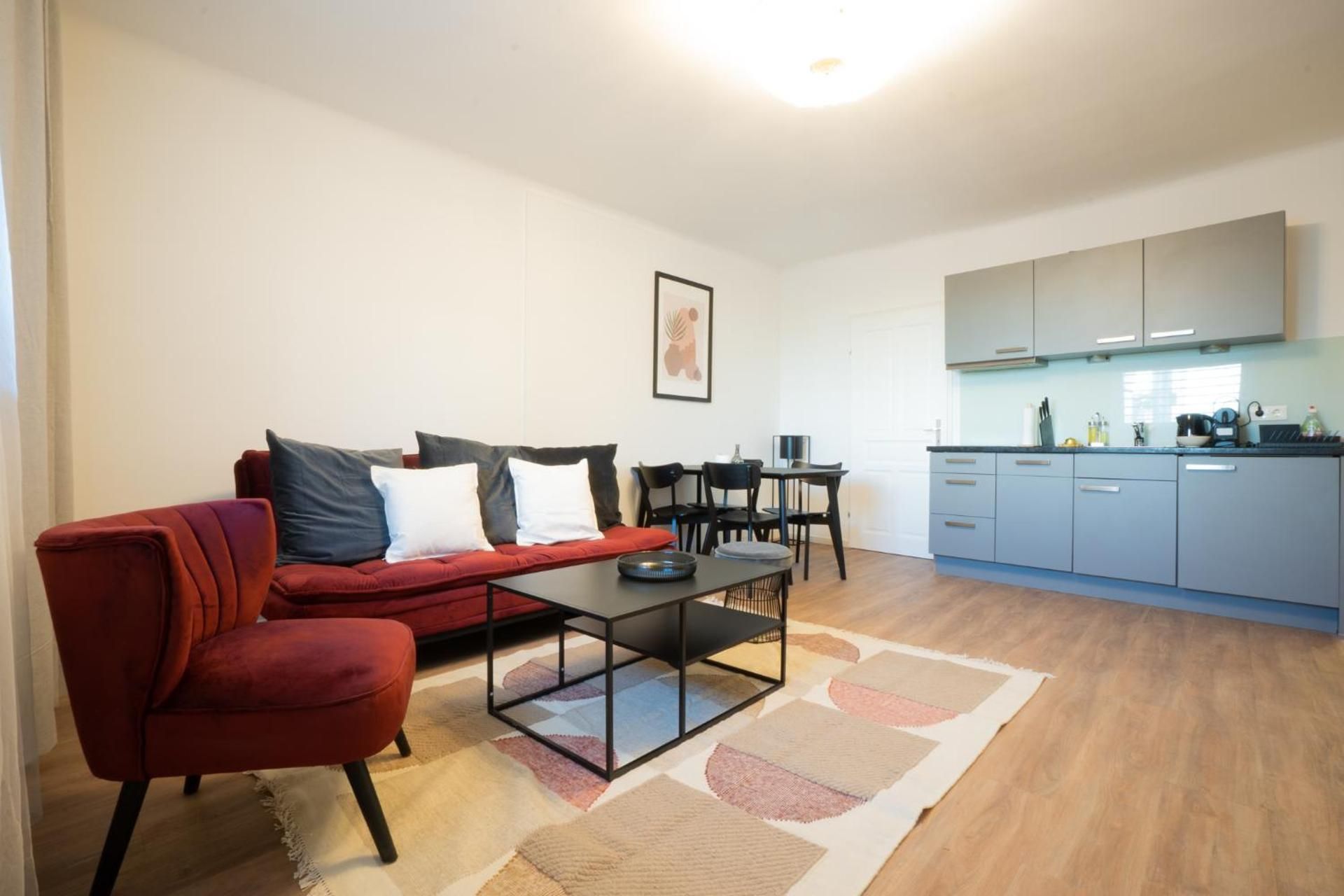 One-Bedroom Apartment