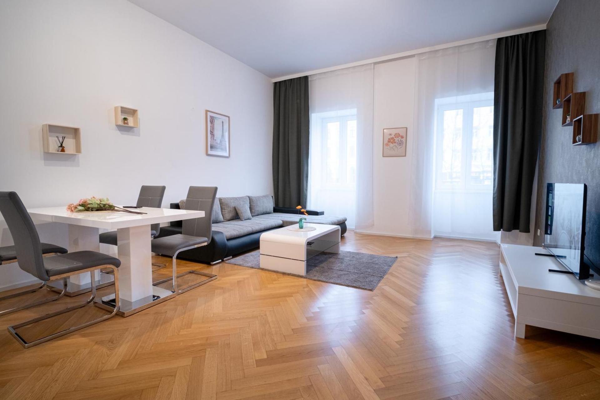 Superior Apartment with Balcony