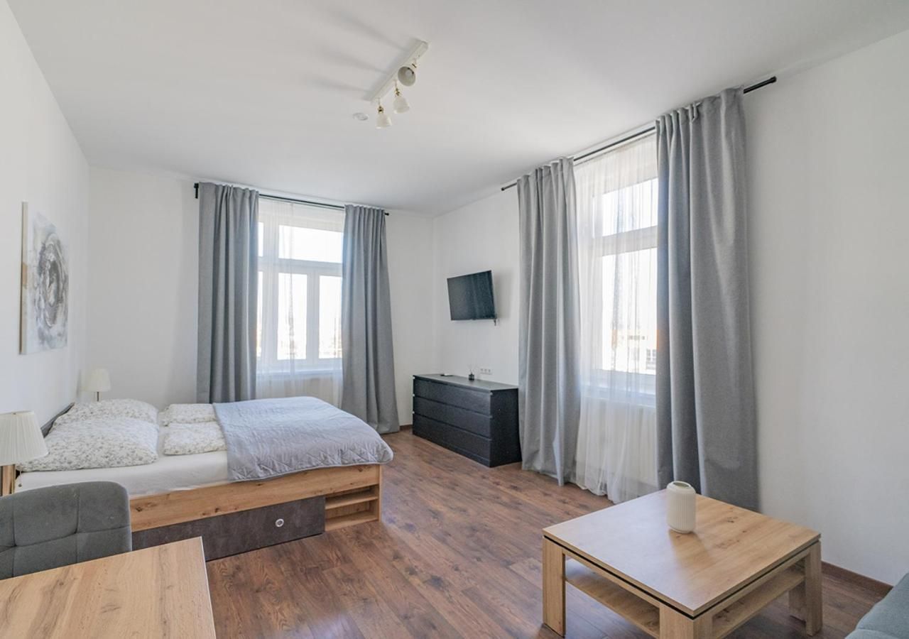 One-Bedroom Deluxe Apartment