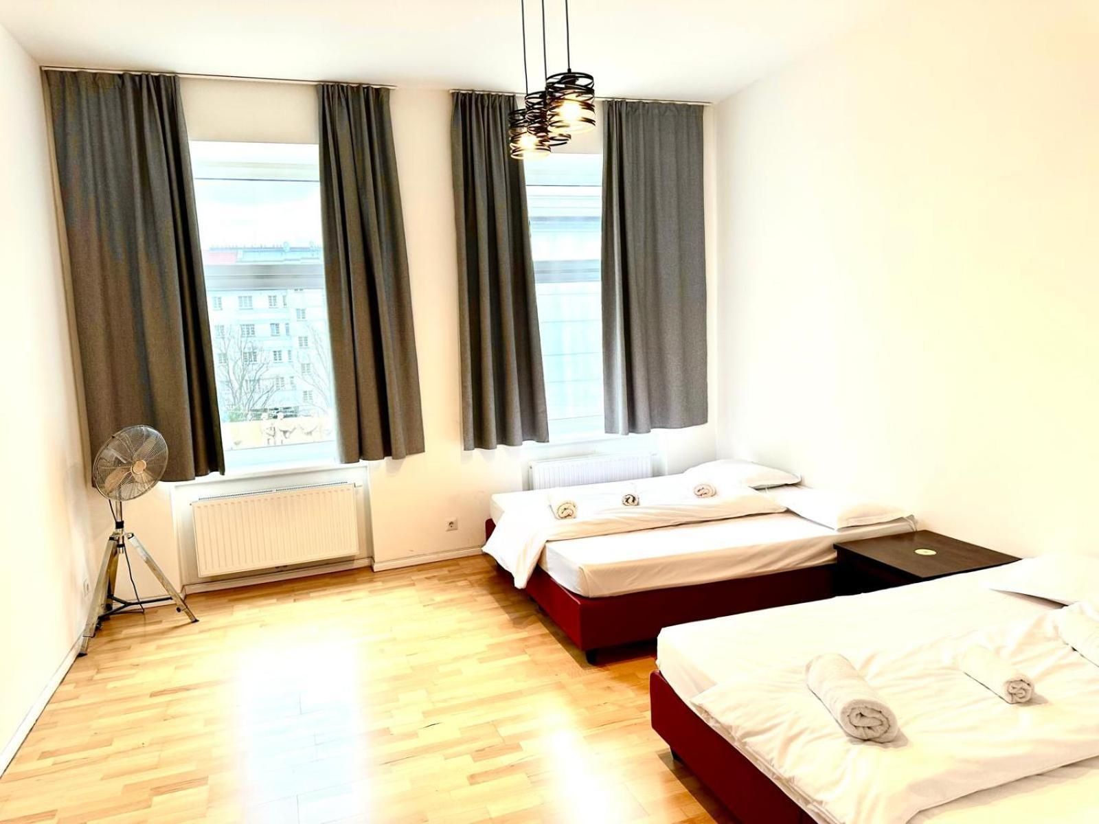 Studio Apartment with Queen Bed