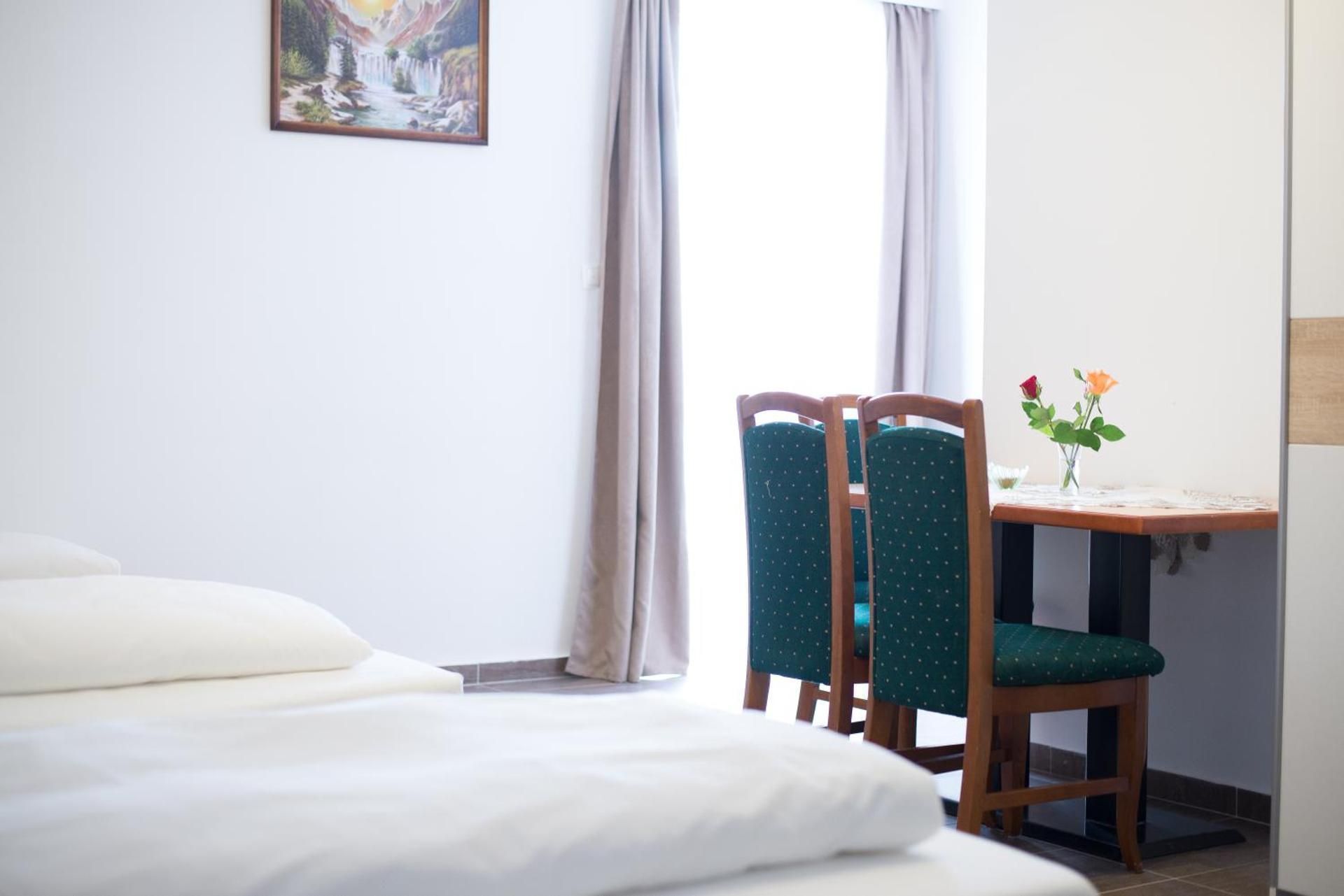 Triple Room, Balcony