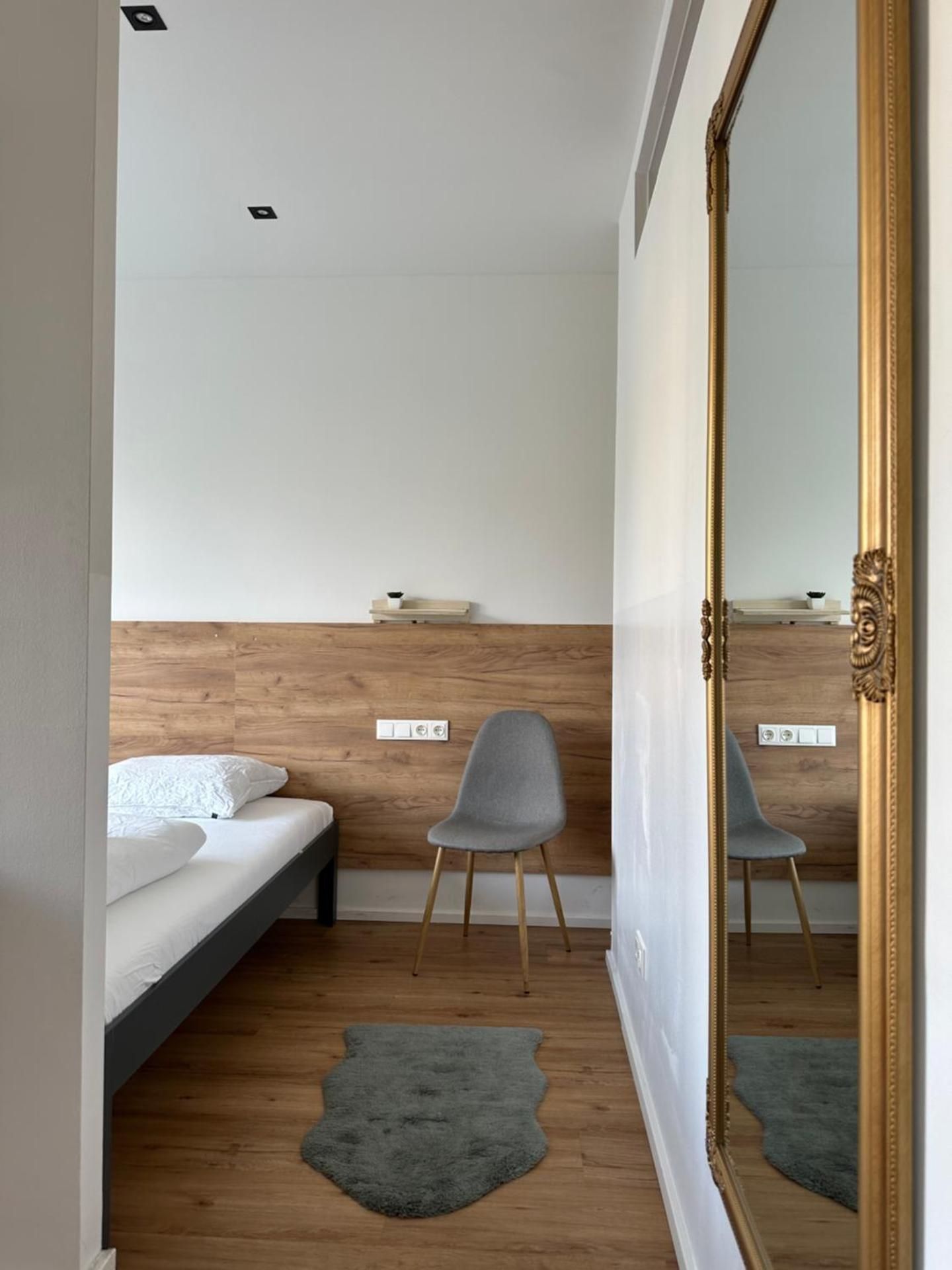 Twin Room Y1B