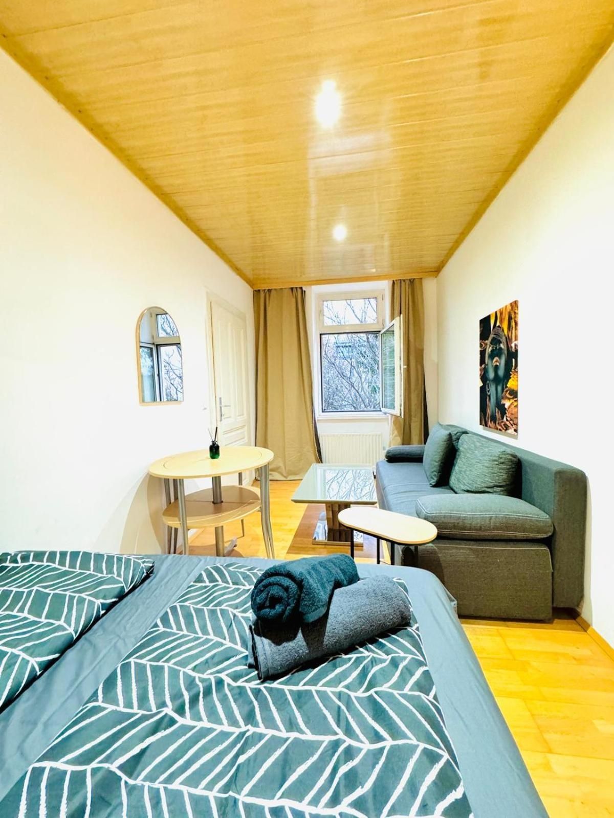 Basic Triple Room