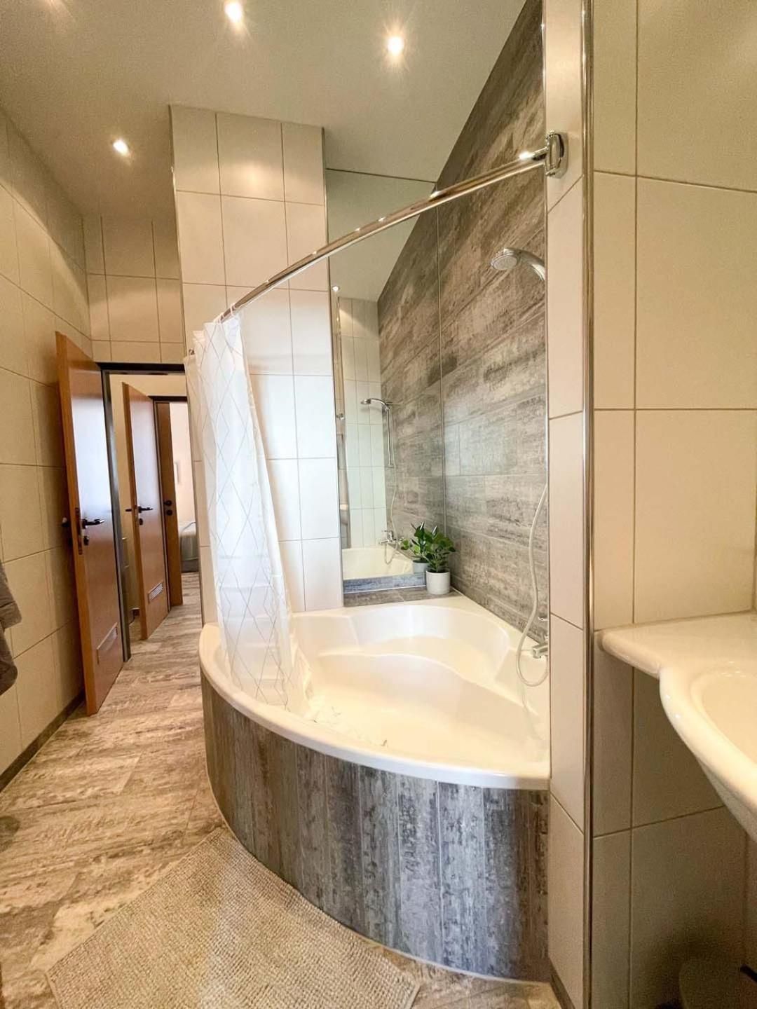 Focky City Apartments Two-Bedroom Apartment