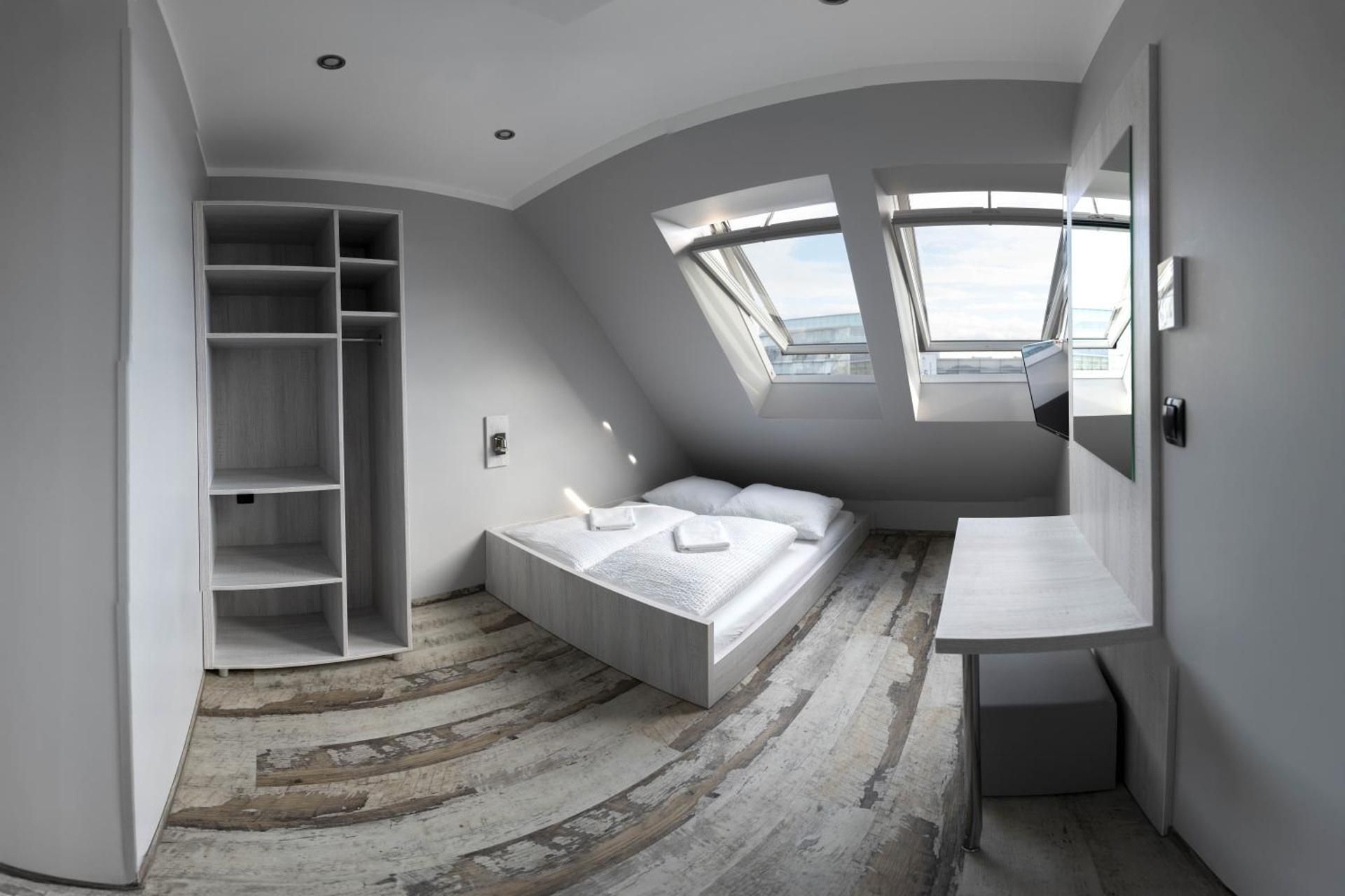 Standard Suite