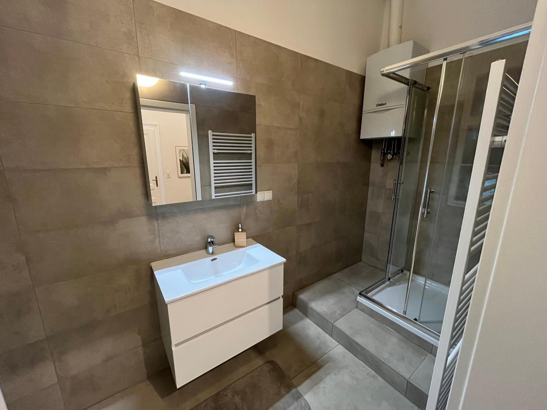 One-Bedroom Apartment with Balcony