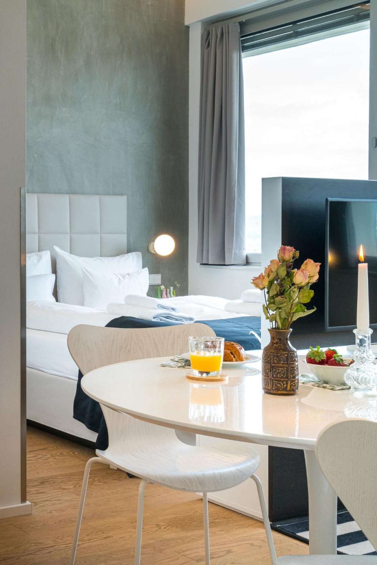 Apartment with City View