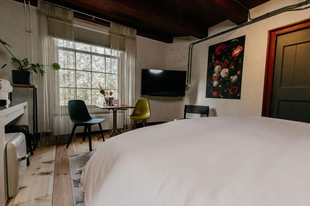 Slapen in de Molen Deluxe King Room 2